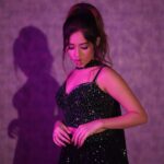 Jannat Zubair Rahmani Instagram - My 2 moods!😛 Wearing @kalkifashion Styled by @styledbysujata MUAH @makeupbysurbhik @glorytouch_sharmila_mumbai 📸 @smileplease_25 Location @madstudioofficial