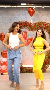 Jannat Zubair Rahmani Instagram - Mujhe kya pata kahan main chali 💁🏼‍♀️🙆🏼‍♀️🤷🏻‍♀️ @theshilpashetty #churakedilmera