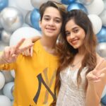 Jannat Zubair Rahmani Instagram - Happy 2 million my boy ❤️ @ayaanzubair_12 Decor- @theballoonatics