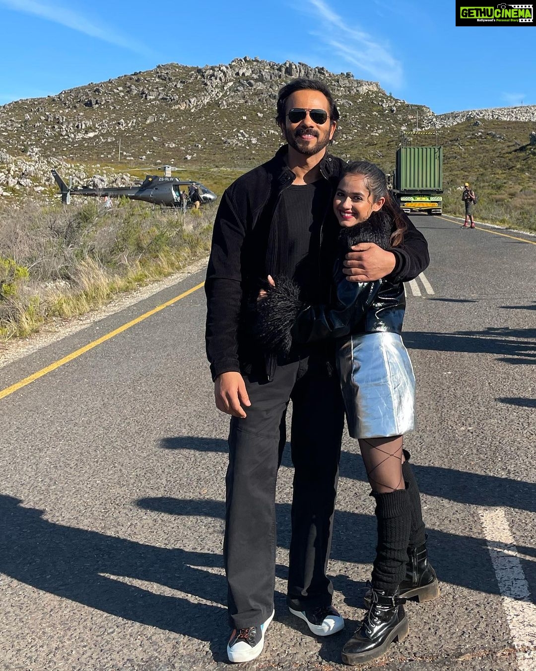 Jannat Zubair Rahmani Instagram - Cause this beautiful journey has come to an end!❤️ #kkk12 Most thrilling and unexpectedly wonderful experience of my life and career so far! Rohit sir I you’ve been an amazing mentor and so supportive throughout this season. Can’t thank you enough ❤️ #kkkjzeenidar signing off