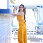 Jannat Zubair Rahmani Instagram - 💛💛 📸 @ehtasham_saeed
