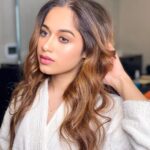 Jannat Zubair Rahmani Instagram - Caption please?🤍 Delhi, India