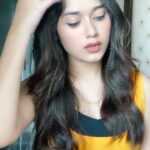 Jannat Zubair Rahmani Instagram - Sabka hisab rakhti hoon 🤷🏻‍♀️ #throwback