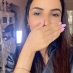 Jasmin Bhasin Instagram – Let’s see how bigggg lips look on me 😝😝

#reelsinstagram #filters #reels #reelkarofeelkaro