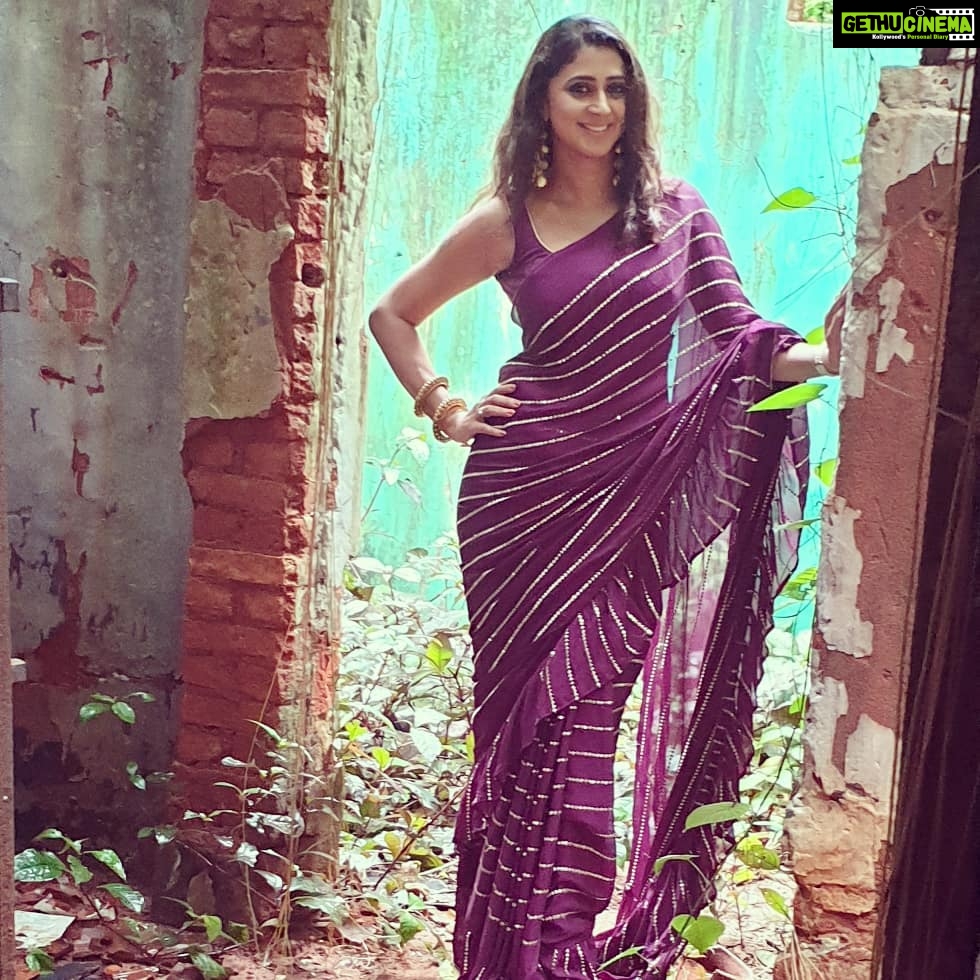 Kaniha Instagram - A day at work. Sometimes life doesn't present you with the best scenarios. But you gotta make the best outta what's there and keep going coz today doesn't repeat itself. Wearing this beautiful ruffle saree by @laagire #kdl #shoot #kaniha Trivandrum, India