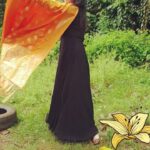 Kaniha Instagram - A slow Mo kinda start to my Sluggish Monday 😖😖 @laagire Thankoo love this outfit❤ #kaniha #banarasidupatta #blackandorange