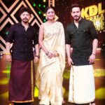 Kaniha Instagram - From funny to serious From casual to ethnic From crazy to naughty From laughter to tears I love the sync that I share with @bharath_niwas &@arsridhardanceacademy ❤ #kdl #amritatv #kaniha #indianethnicwear #Sareelover Trivandrum, India