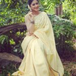 Kaniha Instagram - Ethnic all the way!! Love❤ #traditionalgirl #kaniha #ilovesaree #Sareelover #sixyardsofelegance Styled by @jaffarimaam Trivandrum, India