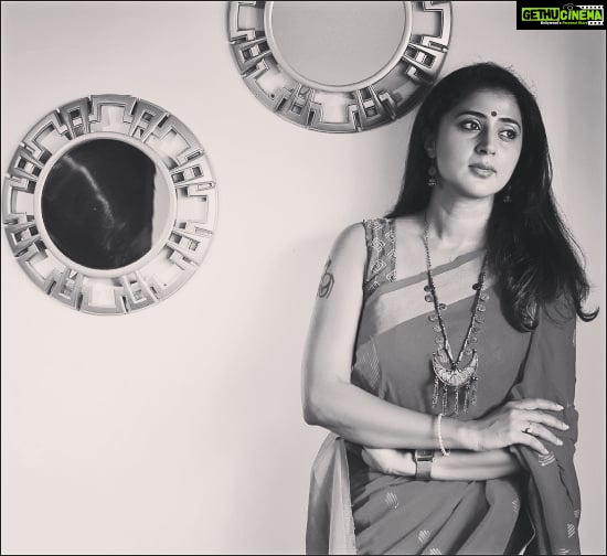 Kaniha Instagram - "Never Apologize for being You. Don't just Learn to be yourself ,learn to Love yourself."❤ Draped in a saree from @inde_loom for Aval Vikatan magazine. #avalvikatan #kaniha #selflove #beyourself Chennai, India