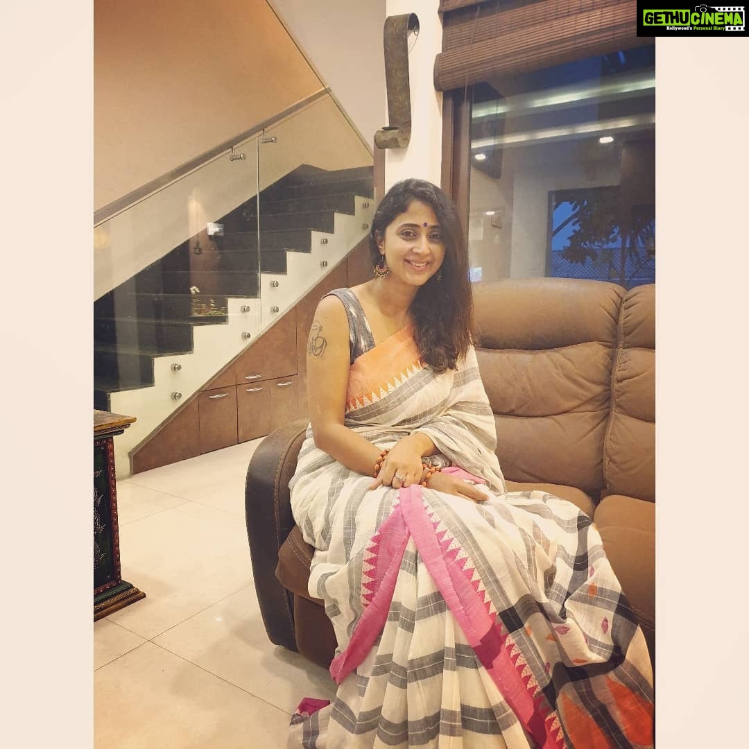 Kaniha Instagram - When it's summer and its burning hot outside.. When I still wanna wear a saree that happens to be my most favorite outfit.. I simply choose these extremely soft hand woven breathable sarees from @inde_loom Oooohh so soft...❤ I would request yall to buy 1 handloom outfit amidst all the designer clothing you buy. Let's support weavers and their families in our own little way . #sareesofinstagram #Sareelover #sixyardsofelegance #sareepact #handloomsaree #Handloomlove #Inde_loom #kaniha #Handloom #Sareeaddict #Handloomsaree #Iwearsaree #Keepitsimple #Naturallybeautiful #Saree #Handloom #Madeinindia#Sareelover #Handmade#Colors #Sareeblouse #sareelover #100sareepact #Sixyardsofelegance #Sareeindia #cotton #fairtrade #sustainability #ethicalfashion Chennai, India