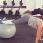 Kaniha Instagram - Strengthening exercise for the core and shoulder. Fell twice 😝 but I kept trying and will continue to try till I get this right💪💪 "Whatever it maybe, Never Give up until you've given your 100% ." Thankooo @chotuat 🤗 @bigboy_avr #f45neelankarai #f45training #f45pipeline #swissball #swissballworkout #nopainnogain #fridayworkout #hiitworkout #f45 #tgif