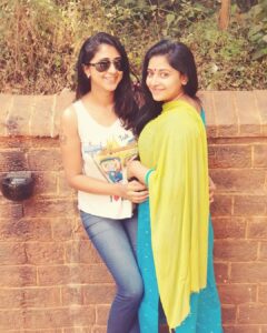 Kaniha Instagram - Lotsa chitchat and laughter With @anu_sithara ❤ We dint click many pics coz we were busy chatting always🤣❤😍 #maamaankam @maamaankam_movie #costars #onthesets