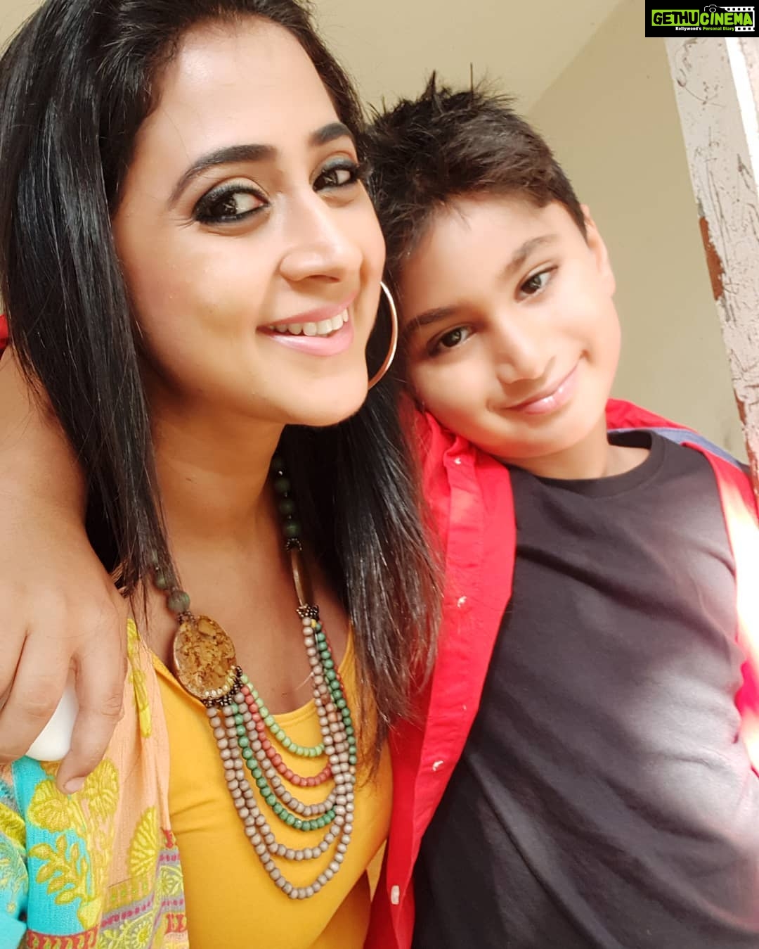Kaniha Instagram - Some cute surprises on KDL this time❤❤ #kdl #amritatv Trivandrum, India
