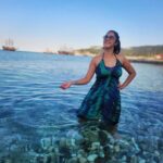 Kaniha Instagram - Just vibin in this lil pretty town! @naveena198 Baby thankooo for capturing these moments in my fav angles hehe #antalya #kemer #beachvibes #vacation Kemer, Antalya