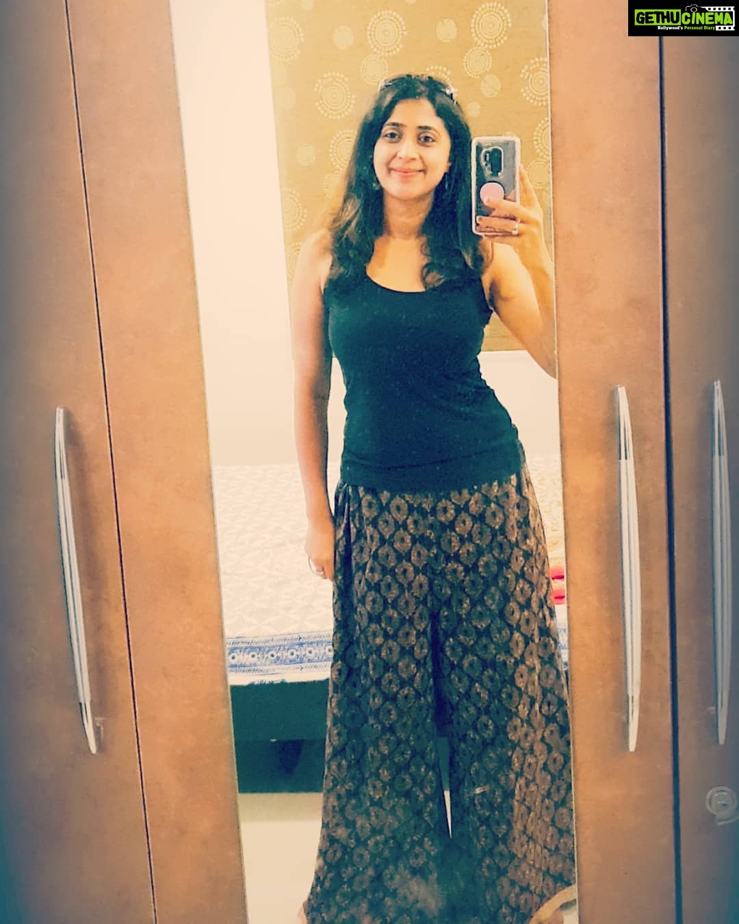 Kaniha Instagram - Palazzo love.. oh so perfect for this heat.. Have a great weekend❤ #kaniha
