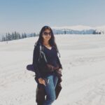 Kaniha Instagram - Some where Far Far away from the hustle and bustle.Some where high up far faraway from the pollution and dirt.. Nature at it it's best.. #kashmirdiaries #trekking #snow #gulmarg Gul Marg