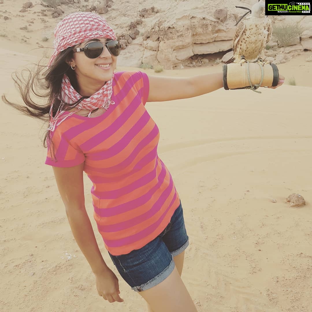 Kaniha Instagram - Was one helluva adventurous safari..DXB 2017 #dubaidiaries#desertsafari#desertsafaridubai #owl