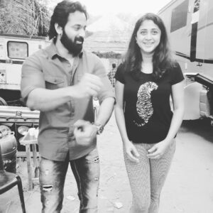 Kaniha Instagram - Chatting away with @iamunnimukundan at our location.. #mamankammalayalammovie #mamankam @mamankam_verified #costars #kaniha #unnimukundan #anusitara Ottappalam, Kerala, India