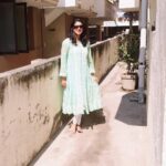 Kaniha Instagram - Both these houses mean so much to me.the one on my right was a small appartment I grew up in and the one on my left is where my parents live.. #chikankari #kurta Palavakkam, ecr