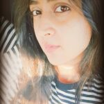 Kaniha Instagram - Undone eyebrows ..No concealers Not hiding behind layers of make up Meet me..That's me... Happy to be Real..Happy to be flawed.. "Embrace your flaws.flaunt them..Thatll become your way of life" #flawsome Fairfax County, Virginia