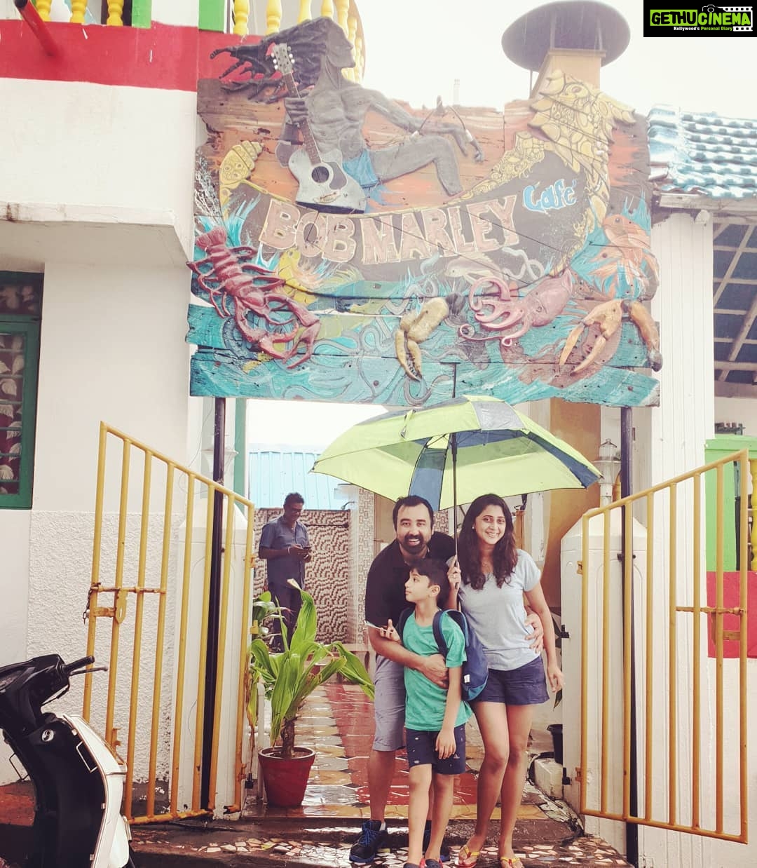 Kaniha Instagram - Family is where love is..😍 feeling thankful🤗 Perfect way to enjoy the amazing weather.. #ecrdrives #bobmarleyscafe #mahabs #us