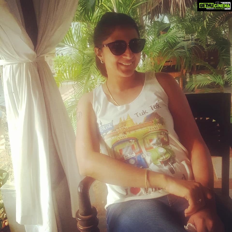 Kaniha Instagram - I'm glad I stepped out.. #lazysundays #chilling #family #kaniha Kipling Cafe