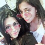 Kaniha Instagram - Saying byes are never easy..especially to family and this fabulous bunch...c yall in summers @deepa3310 @dzeedeez @revrag