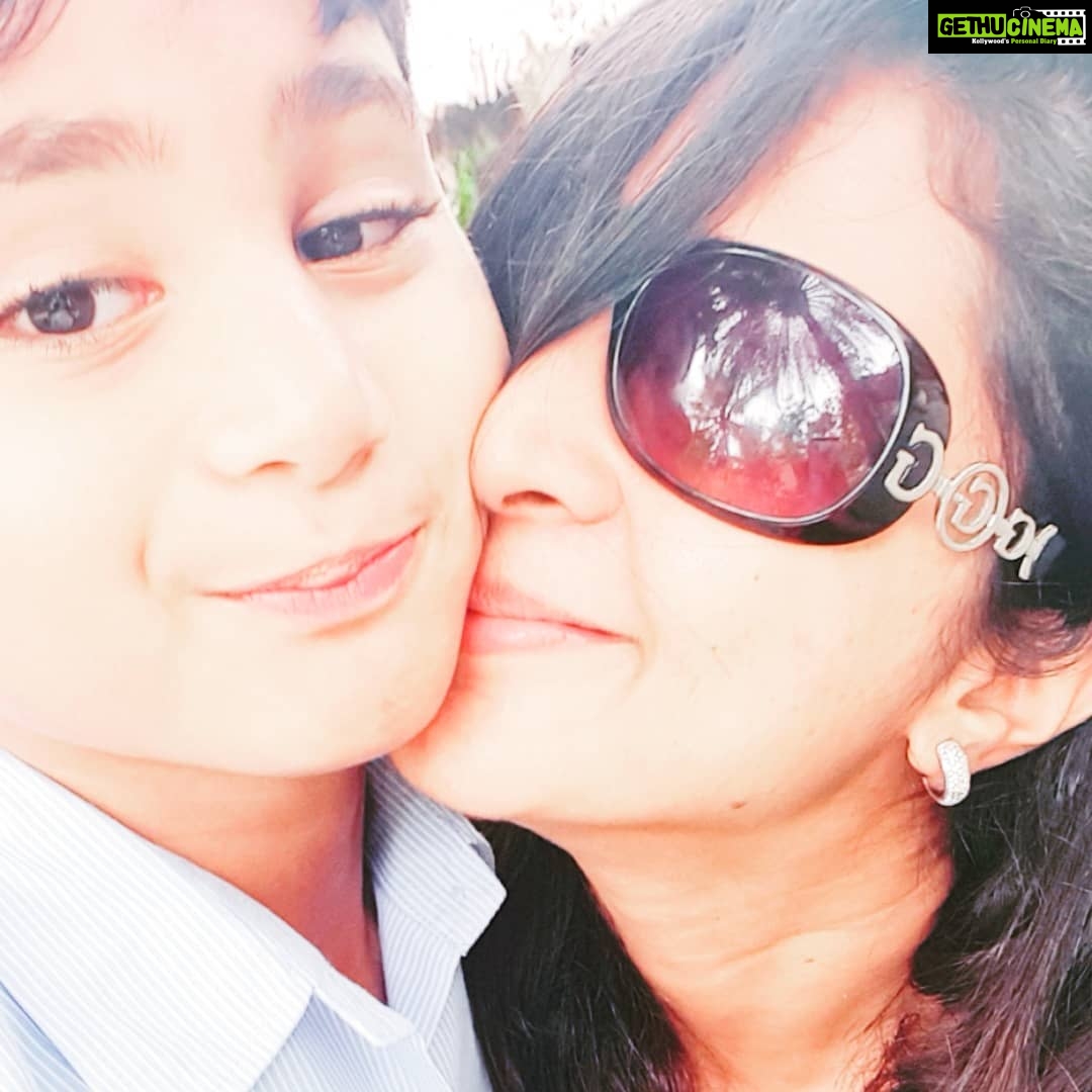 Kaniha Instagram - On a date😍 with my lil man #impromptu #lunch #love Kipling Cafe