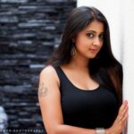 Kaniha Instagram - Be your own beautiful! #beyourself #lifeisbeautiful 📷 @iam_chandroo 🤗 Chennai, India