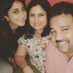 Kaniha Instagram – Friends are therapeutic..Fridays be like this..
@subbiahsivasubramaniam @nain214 
#friyay #tgif