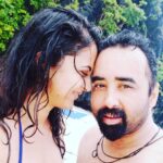 Kaniha Instagram – Thanks to pictures that freze time and moments spent..when the Missing gets stronger I live those moments through these lovely pictures..
#meandhim
#beachdiaries