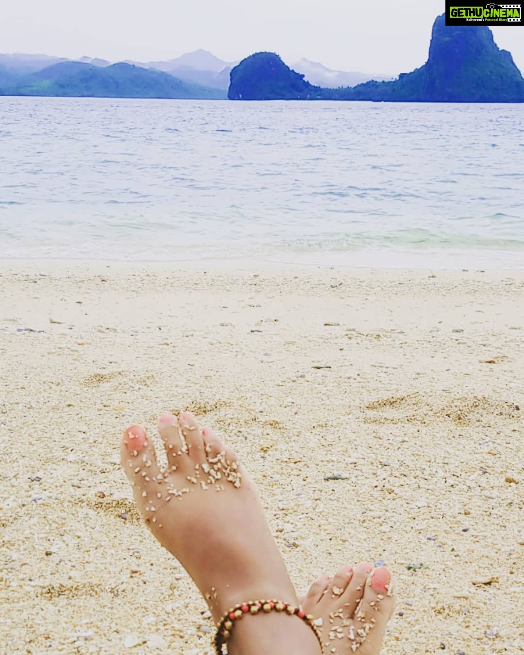 Kaniha Instagram - "Enjoying Another day in Paradise" #Elnido#paradiseonearth#beach#corals#bliss #kaniha