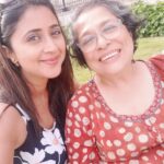 Kaniha Instagram - Shooting with the super talented Arundathy Nag For #Drama in Calicut Absorbing the wisdom😊