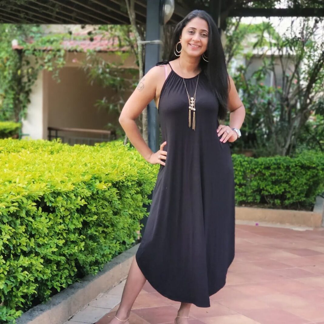 Kaniha Instagram – Classy yet sexy Subtle yet bold Aren’t sarees the ...