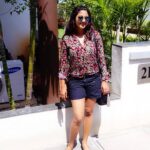 Kaniha Instagram - Hot sunny day in Chennai.. Now stop moral policing me for wearing shorts..🙄😏 #hotday#shorts#shades#csk