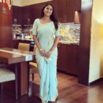 Kaniha Instagram - Standing tall! #brodaddy #elsy #actorslife #sareelove