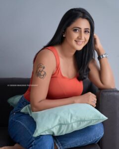 Kaniha Instagram - The way you speak to yourself matters!

#loveyourself #beyourself #trusttheprocess 

📷  @subhashmaheswar  thanks for the click 🙂
