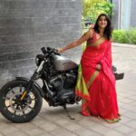 Kaniha Instagram - A quick pause to pose. One of ma fav sarees from @inde_loom Have a happy week yall! #sareelovers #sixyardsofsheerelegance #handloom #harleydavidson Chennai, India