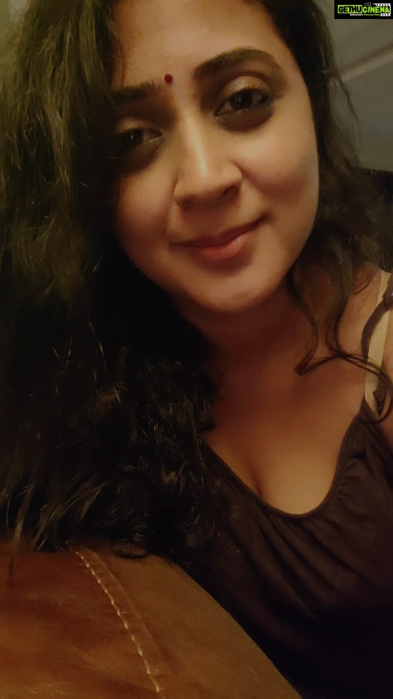 Kaniha Instagram - Because insta swallows reels at times I lost the previous one! Here's a take #2 Have yall lost ur fav reels or is it just me? 🙂🙃 #reelsinstagram #reelfun #reelitfeelit #reels
