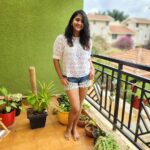 Kaniha Instagram - Loving myself a tad bit more today! Cheers to life! 🤍💙 Bangalore, India