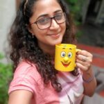 Kaniha Instagram - Let go of all those things that weigh you down!! People,emotions,fear,insecurities,anxiety and see how beautiful and light you feel.. Almost like a new born person! 😊😊😊 Have a goooooooood day ❤ #behappy #choosehappiness #choosekindness #startfresh #loveyourself Chennai, India