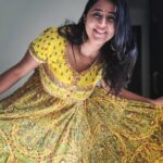 Kaniha Instagram - Coz I like the way m smiling n this! 😊😊😊🌞🌞🌞🌻🌻🌻 A SMILE IS ENOUGH TO BRIGHTEN ONE'S DAY!