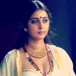 Kaniha Instagram - A walk down the memory lane.. Being part of this magnum opus.. That goosebumps moment! Kaitheri Maakam 😍 Pazhassiraja's wife ❤ Hariharan sir🙏 #pazhassiraja #kaitherimaakam @mammootty @resulpookutty