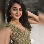 Kaniha Instagram - Being Real and being you will never go outta fashion!! Be unapologetically YOU! ❤ #loveyourself #beyourself #selflove #lifeisbeautiful