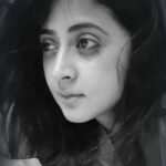 Kaniha Instagram - It's all about finding that calm in the chaos! #keepcalm #lookinward #lifeisbeautiful Chennai, India