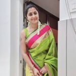 Kaniha Instagram - Happy Vishu 🌼 இனிய தமிழ் புத்தாண்டு நல் வாழ்த்துக்கள் May this new year bring good health and prosperity to all your near and dear ones💕 Prayers and wishes 🙏 #happyvishu #happytamilnewyear #goodluck #positivevibes