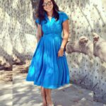 Kaniha Instagram - Be your own cheer leader!! Pic taken somewhere in the streets of namma chennai😛 #frockedup #getfrocked #bluedress #happyme Chennai, India