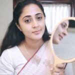 Kaniha Instagram - Dunno where to start?? Let's start with a Smile 😊😊😊 #smiles #smilemore #mirrorfie #shootready #paapan Erattupetta