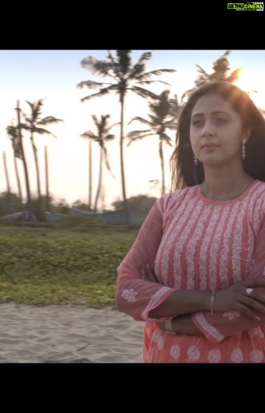 Kaniha Instagram - During the lockdown, While many of us were figuring out what and how our lives would be post covid, I wanted to make a shortfilm dedicated to all the selfless and beautiful moms out there for Mother's day.Thanks to a whole bunch of my friends who stood by me. @scribblestoscribblegurl @naveena198 @10fiddlesticks @sreevidhyarajesh @shanayaganj @pawpalkrithika @parujai @tpsvijayan @bigboy_avr @prasanna.sivaraman @sivaramanbalaji @shibusudhakar @theiakr #maa #shortfilm #motherhood #love