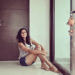 Kaniha Instagram - I was asked recently why I always post casual pics with no make up ,no fancy backgrounds ,no designer wear,branded wear.. Well I just want this to be a space where you all see the real me..This is how and who I am..I have accepted myself with all my imperfections and I believe you all will do too.. Why project a face that I am not ?? I rather be me and be liked for that. What say?? If I can inspire a few by being me , thats an accomplishment for me!! I'm here for the love. ❤ #kaniha #memyselfandi #beingmyself #nomakeup